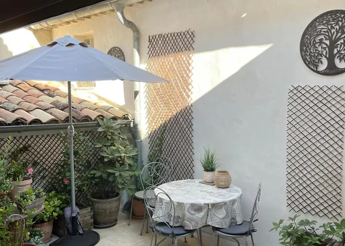 La Charmeuse Cereste